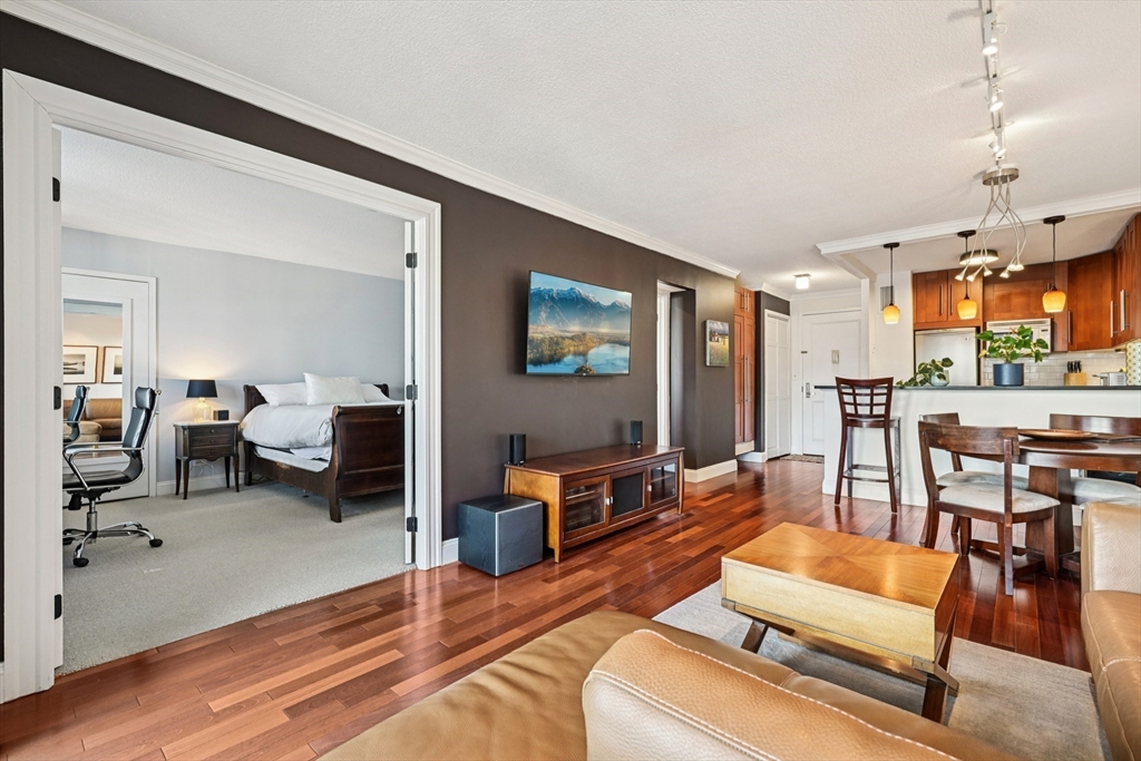 151 Tremont St #24U Boston, MA 02111