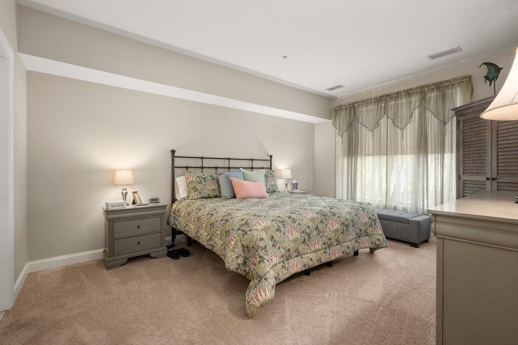 248 Albion St #324 Wakefield, MA 01880