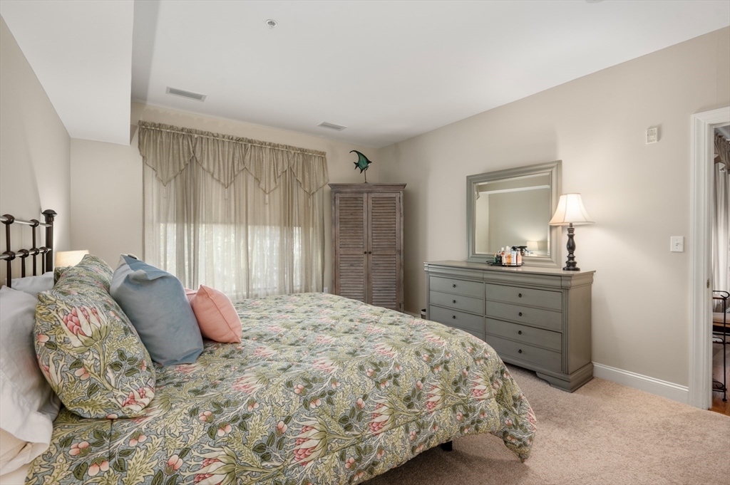 248 Albion St #324 Wakefield, MA 01880