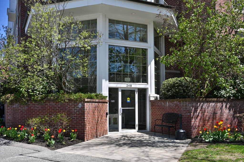 248 Albion St #324 Wakefield, MA 01880