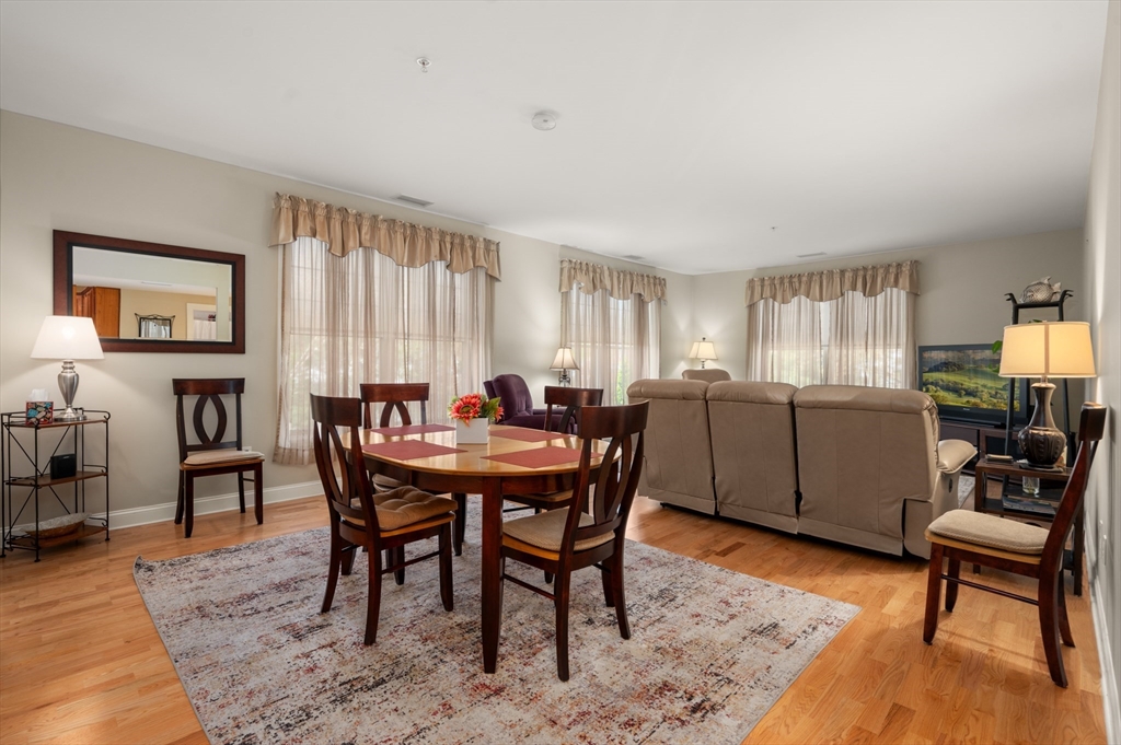 248 Albion St #324 Wakefield, MA 01880