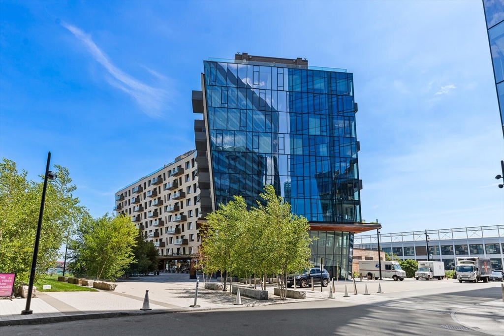 300 Pier 4th Blvd #5C Boston, MA 02210 300 Pier 4th Blvd #5C Boston, MA 02210
