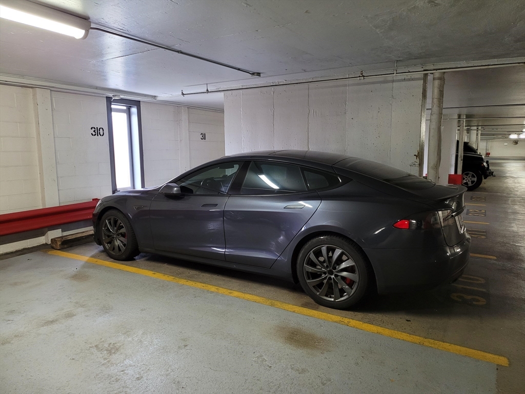 151 Tremont Ul310th St