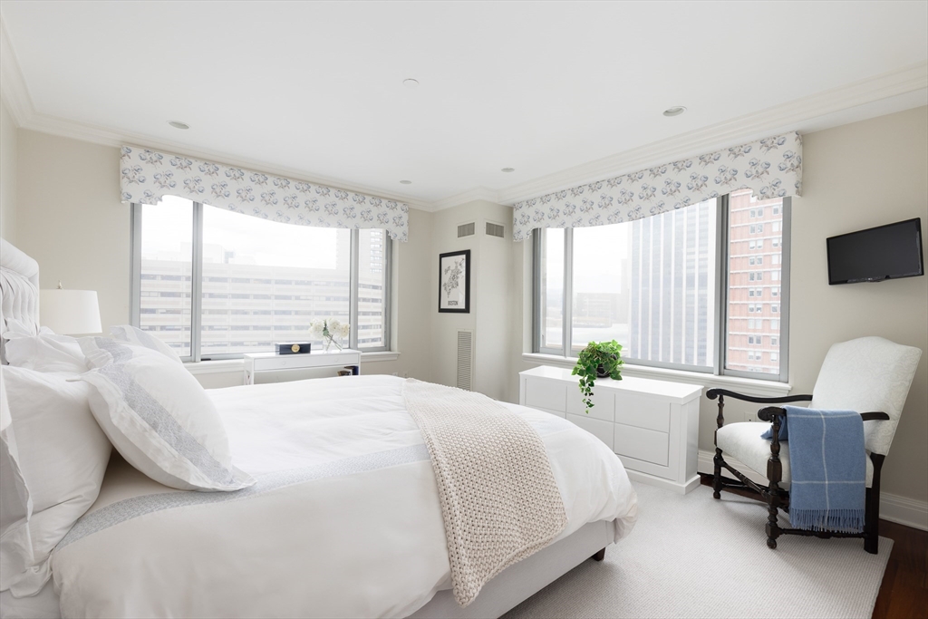 1 Huntington Ave #1204 Boston, MA 02116