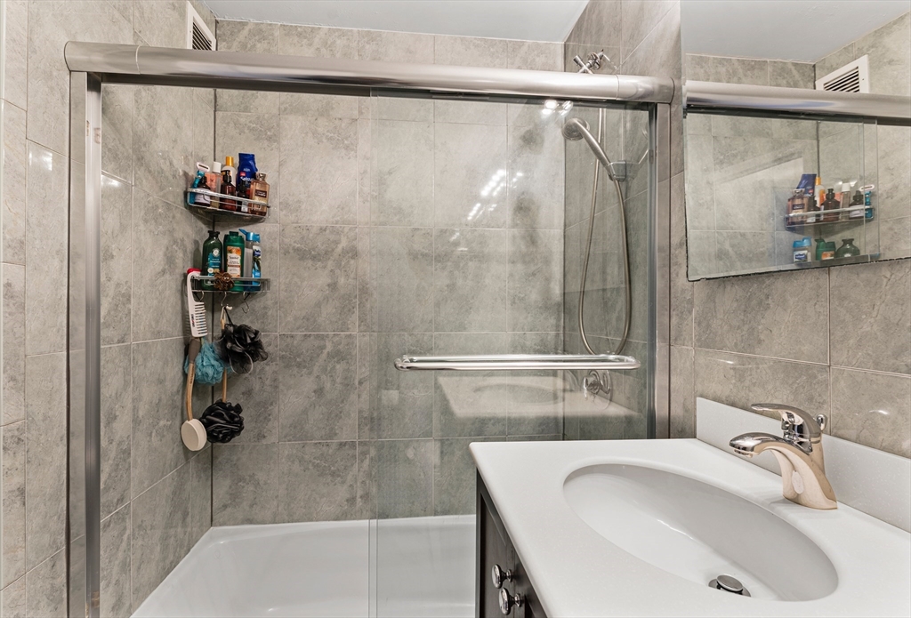 151 Tremont St #19T Boston, MA 02111