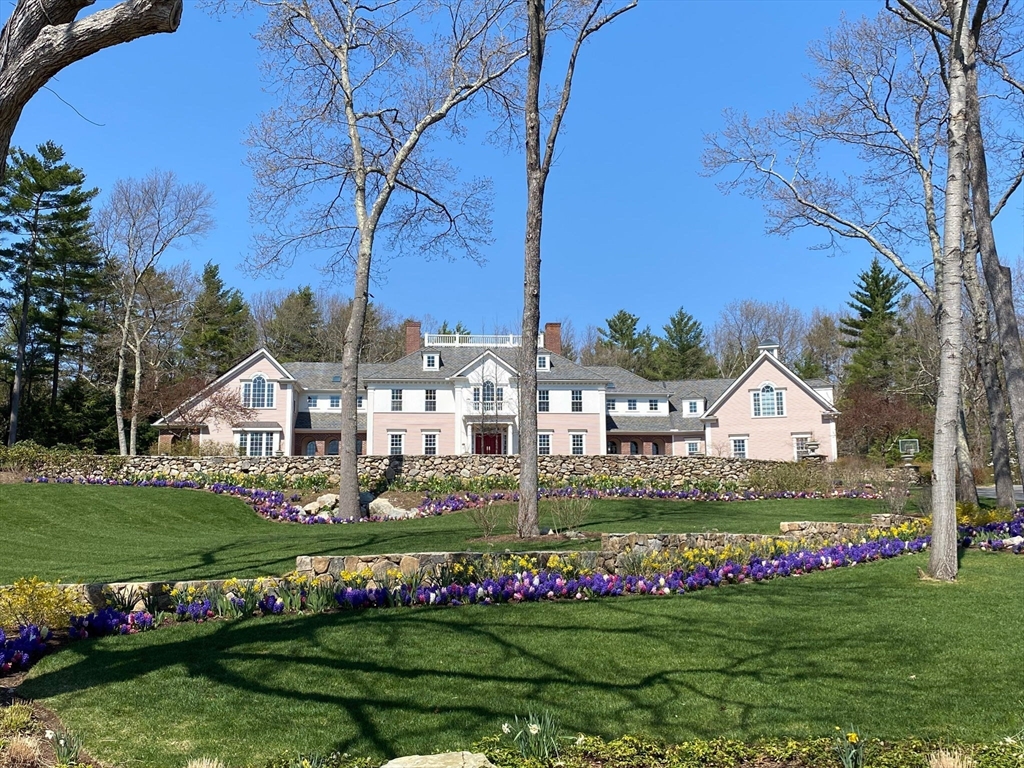 5 Hamlins Xing Dover, MA 02030