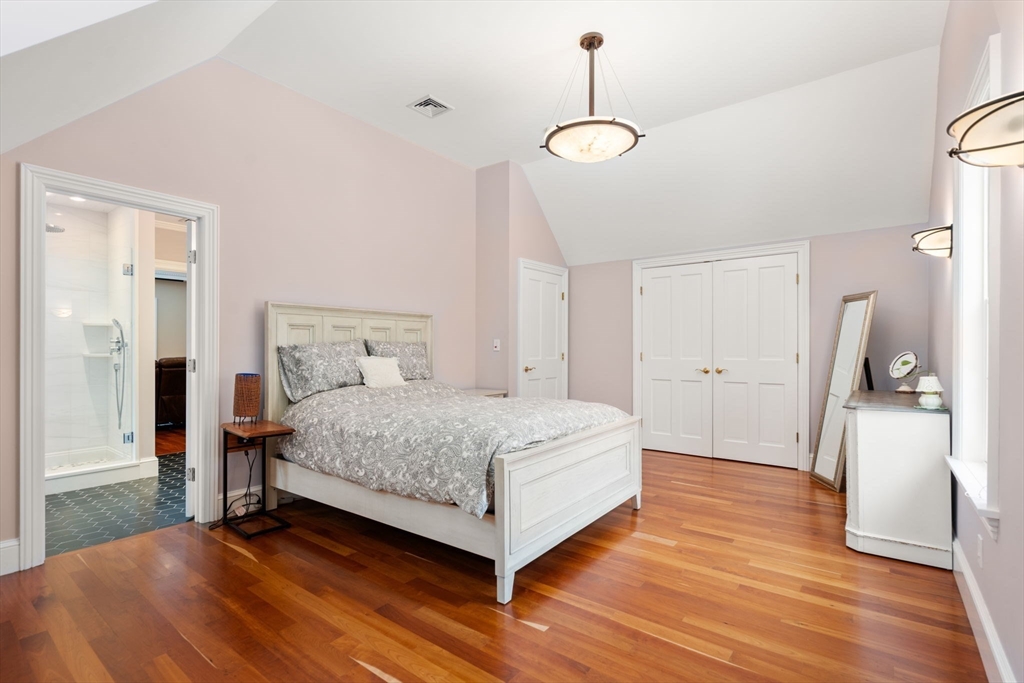 5 Hamlins Xing Dover, MA 02030