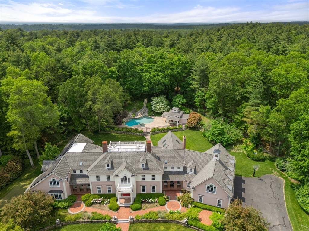 5 Hamlins Xing Dover, MA 02030