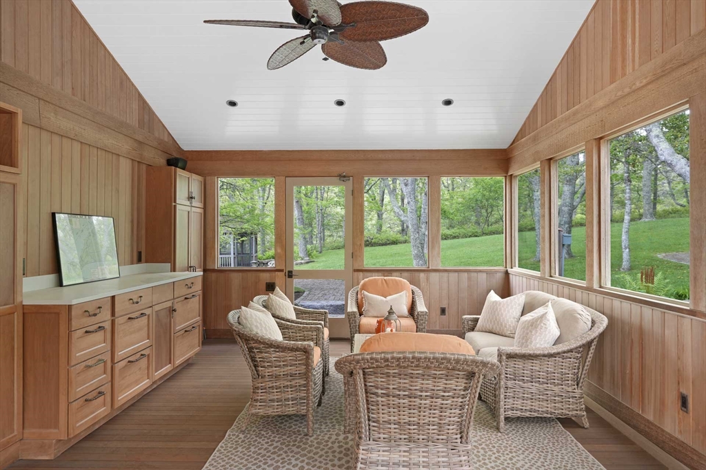 63 Putnam Rd Chilmark, MA 02535