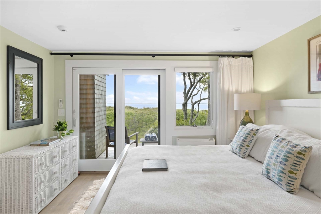 63 Putnam Rd Chilmark, MA 02535