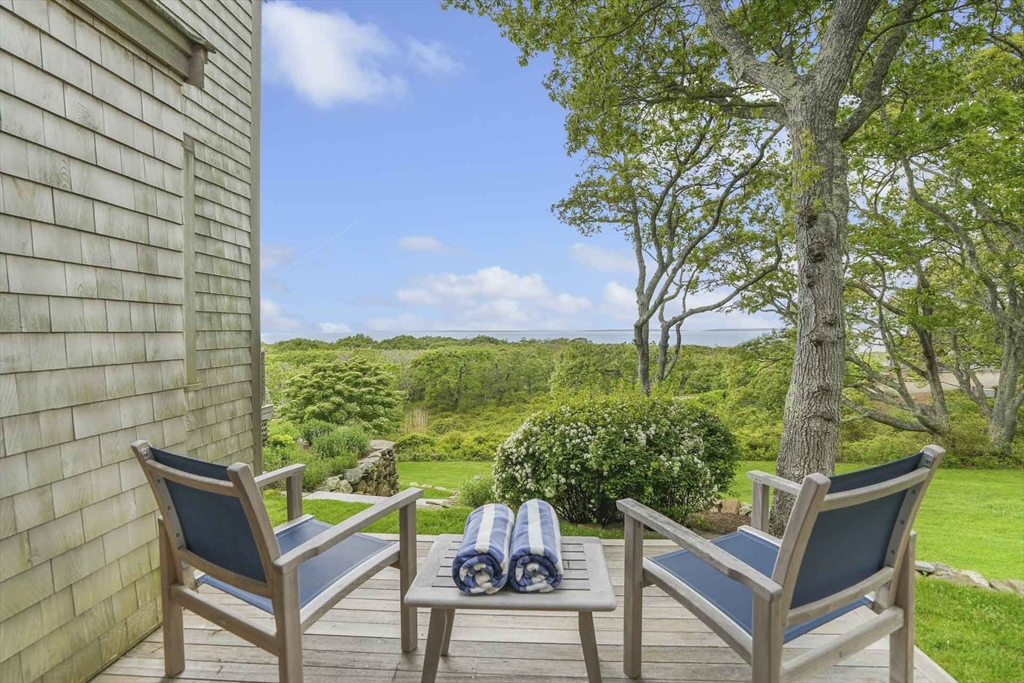 63 Putnam Rd Chilmark, MA 02535
