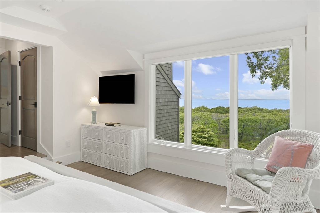63 Putnam Rd Chilmark, MA 02535