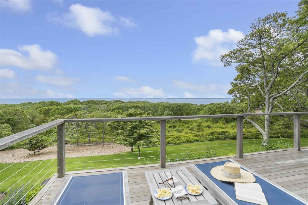 63 Putnam Rd Chilmark, MA 02535