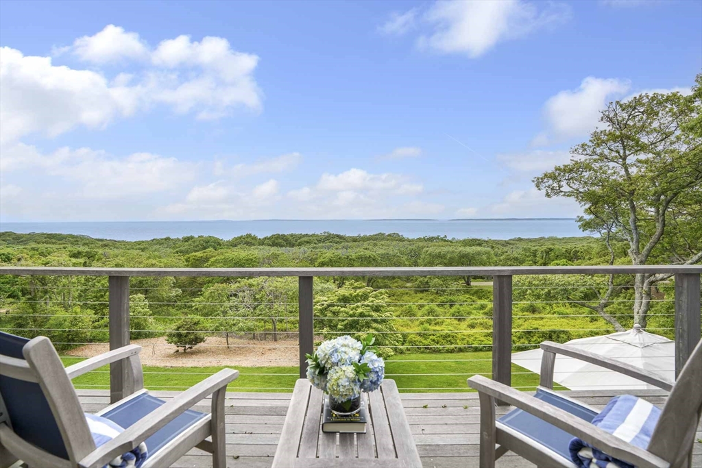 63 Putnam Rd Chilmark, MA 02535