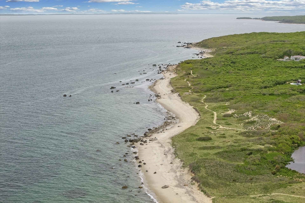 63 Putnam Rd Chilmark, MA 02535