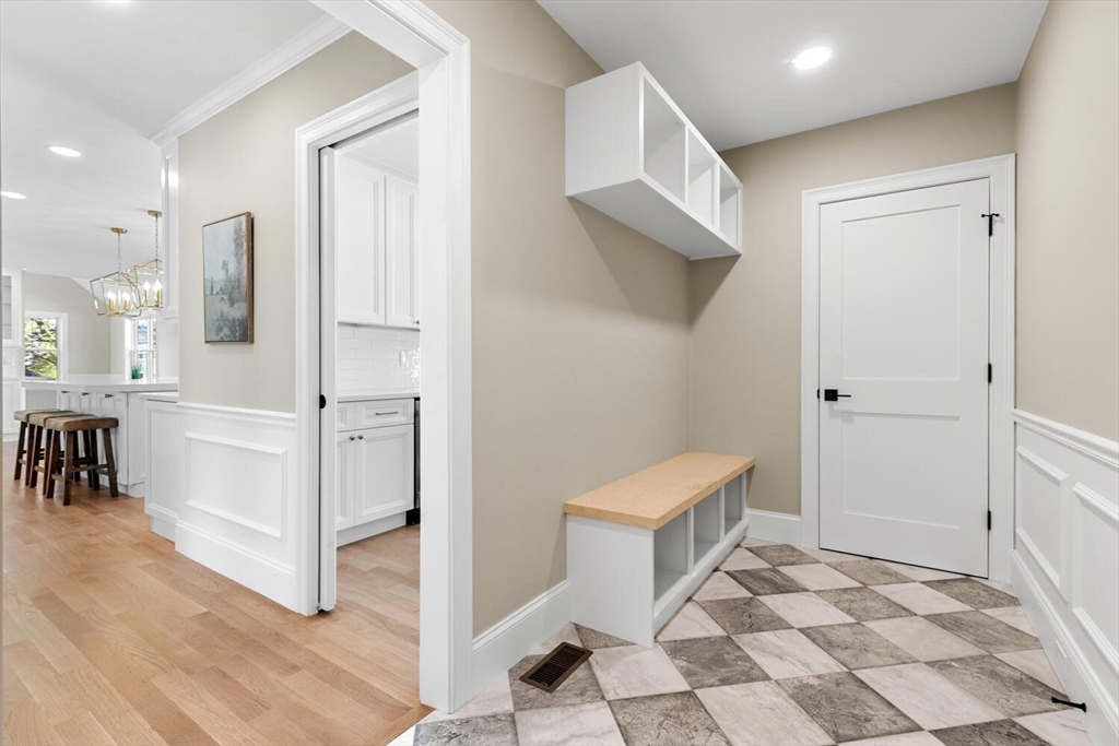 199 Nahant St Wakefield, MA 01880 199 Nahant St Wakefield, MA 01880
