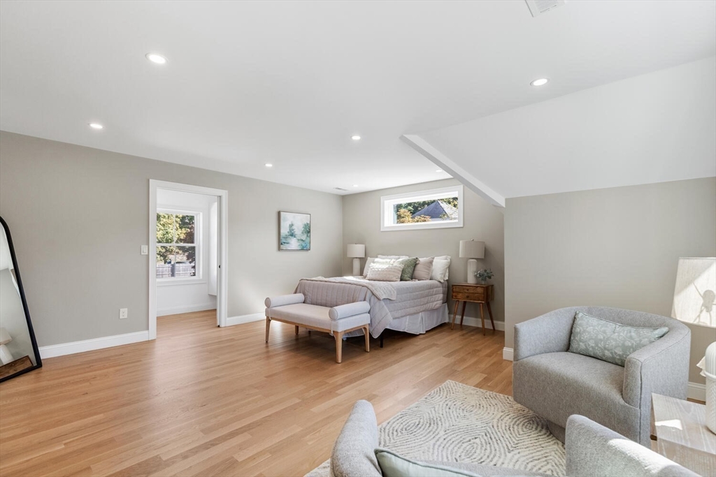 199 Nahant St Wakefield, MA 01880 199 Nahant St Wakefield, MA 01880