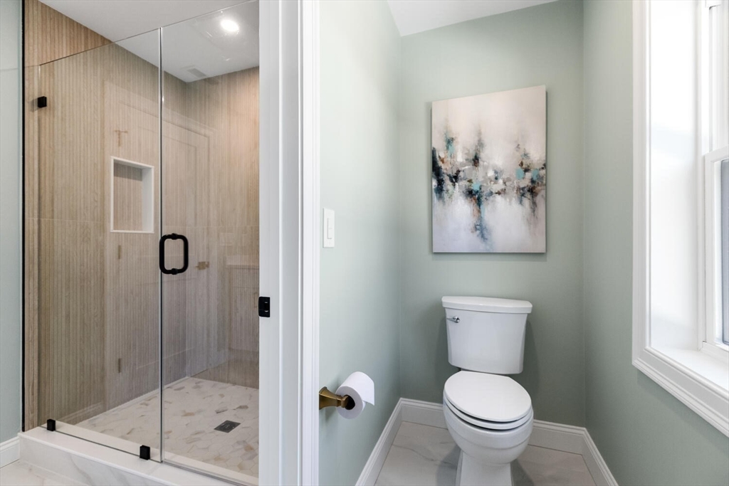 199 Nahant St Wakefield, MA 01880 199 Nahant St Wakefield, MA 01880
