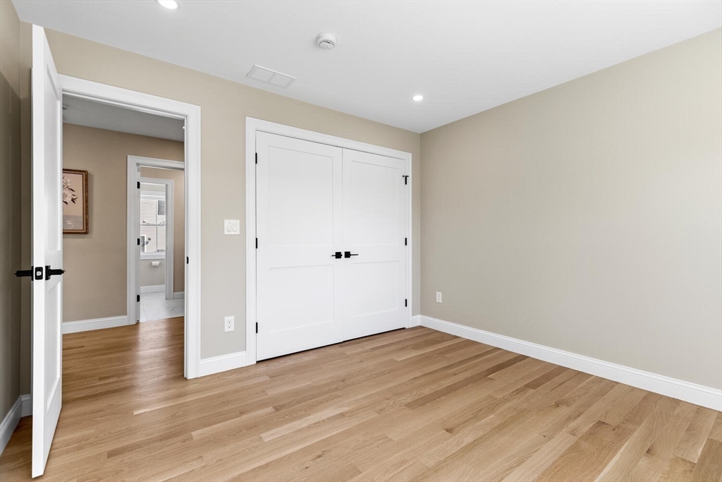 199 Nahant St Wakefield, MA 01880 199 Nahant St Wakefield, MA 01880