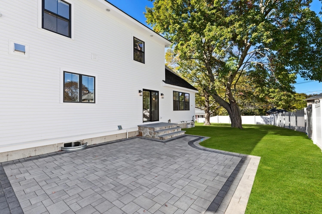 199 Nahant St Wakefield, MA 01880 199 Nahant St Wakefield, MA 01880
