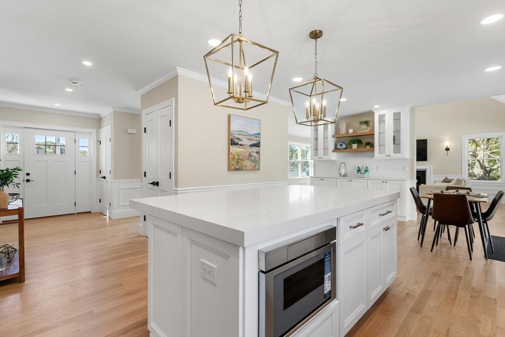 199 Nahant St Wakefield, MA 01880 199 Nahant St Wakefield, MA 01880