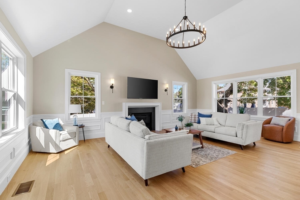 199 Nahant St Wakefield, MA 01880 199 Nahant St Wakefield, MA 01880