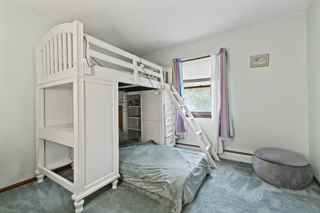 55 West Park Dr Wakefield, MA 01880 55 West Park Dr Wakefield, MA 01880