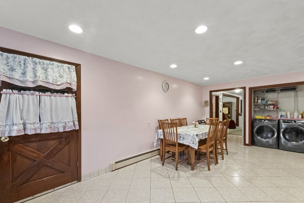 55 West Park Dr Wakefield, MA 01880 55 West Park Dr Wakefield, MA 01880