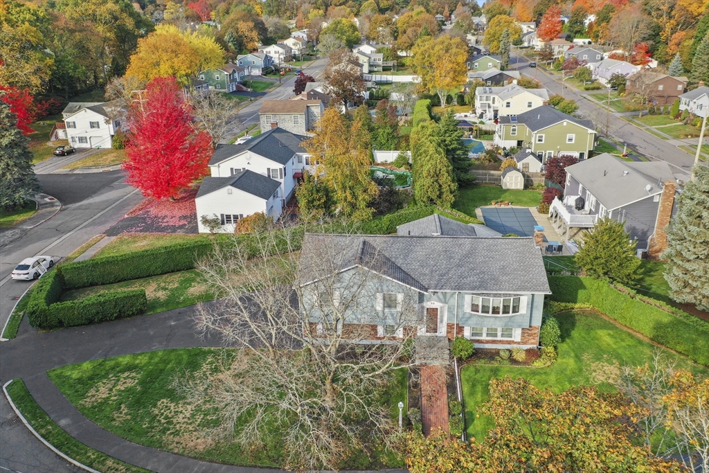 55 West Park Dr Wakefield, MA 01880 55 West Park Dr Wakefield, MA 01880