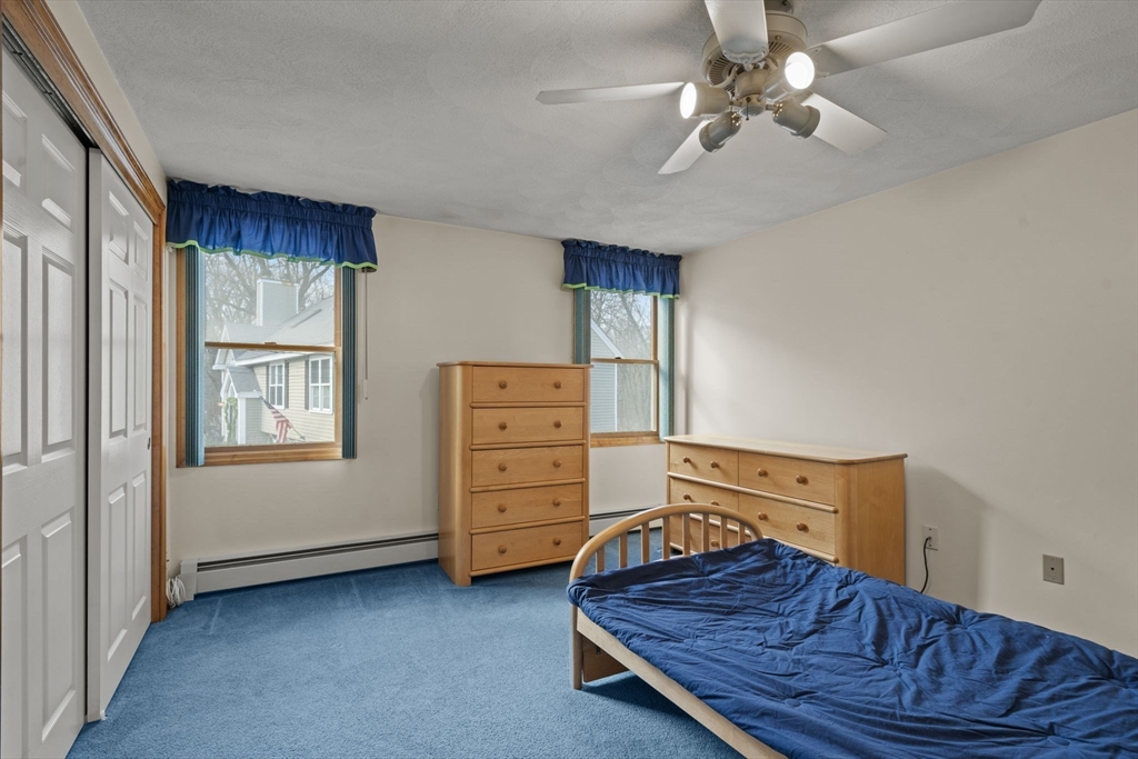 5 Jessica Ln Wakefield, MA 01880