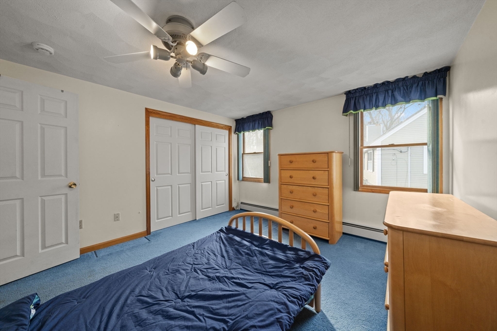 5 Jessica Ln Wakefield, MA 01880