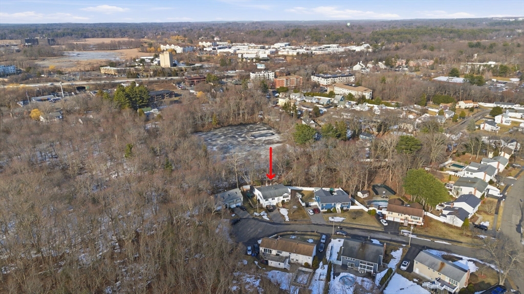 5 Jessica Ln Wakefield, MA 01880