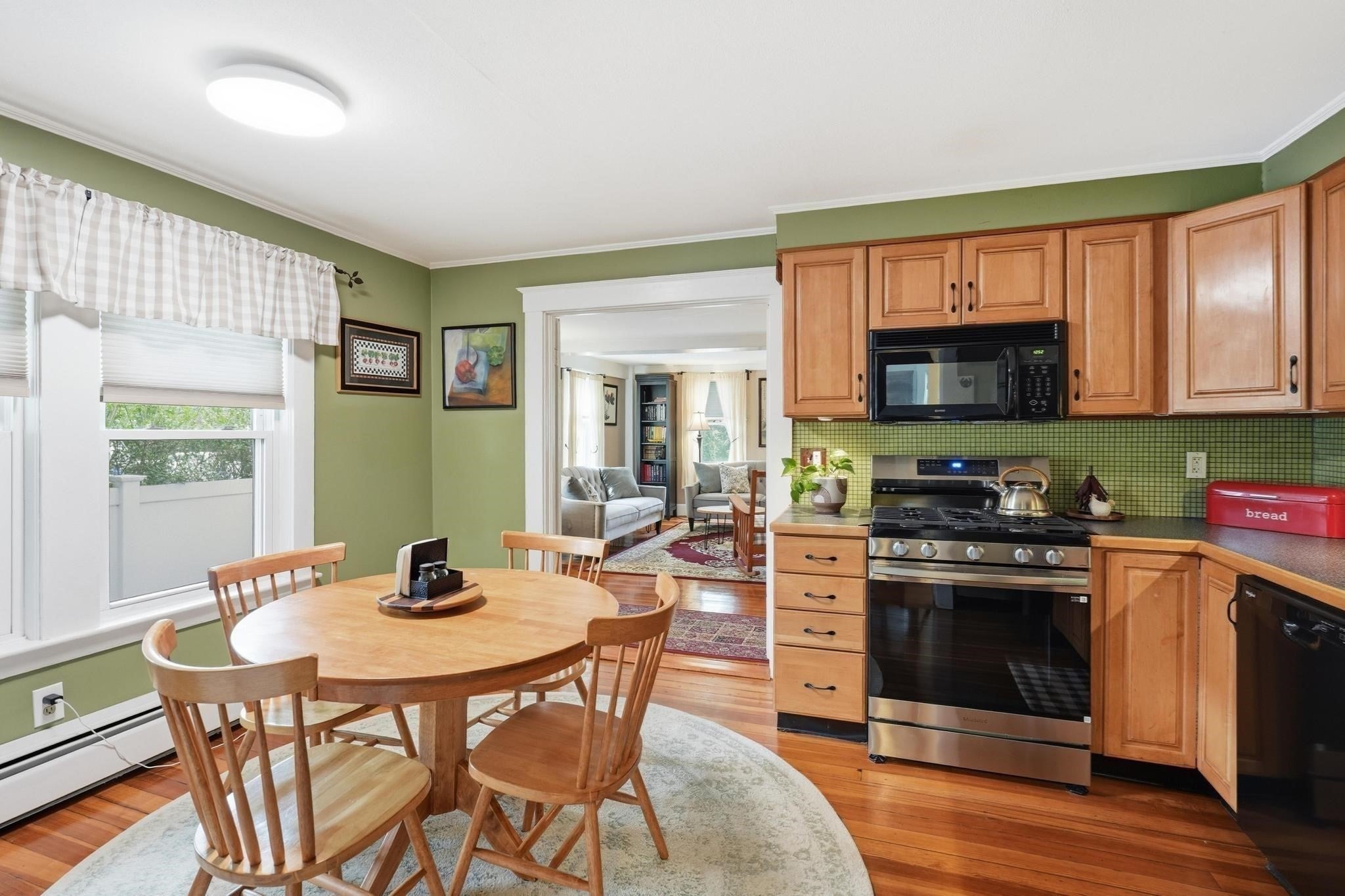 1070 Main St #1070 Wakefield, MA 01880