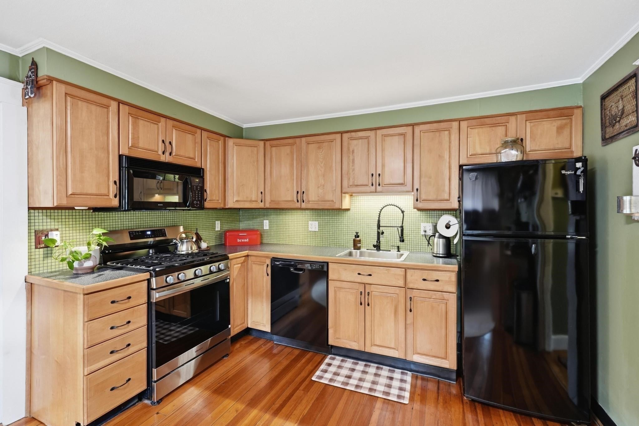 1070 Main St #1070 Wakefield, MA 01880