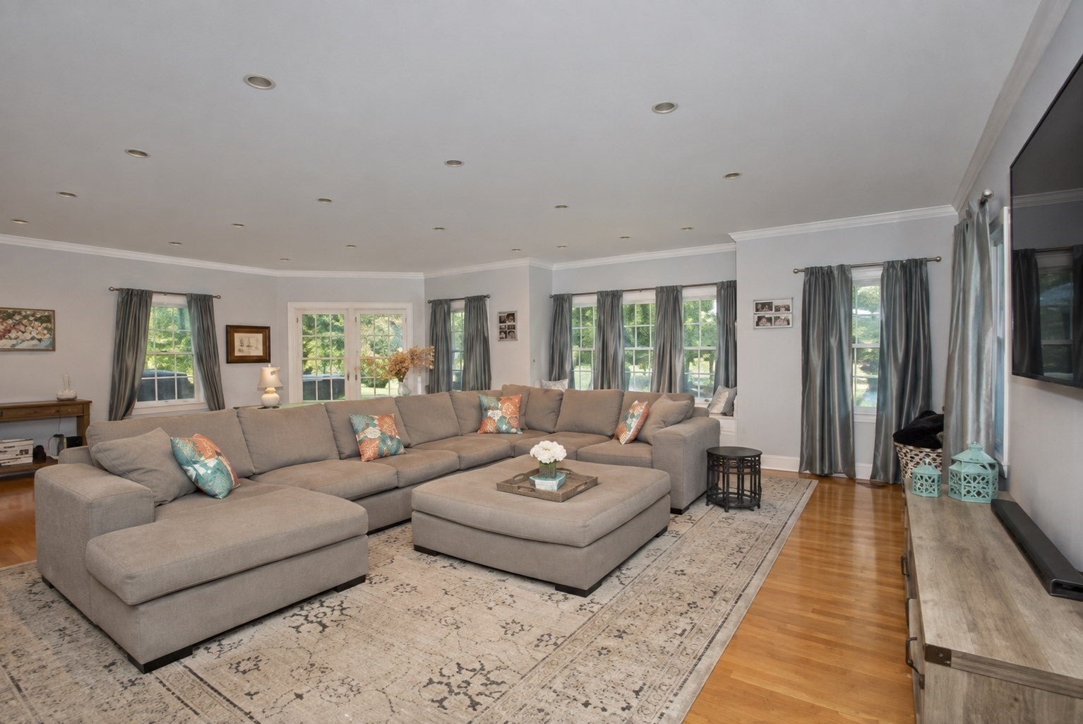 84 Spg St Wakefield, MA 01880