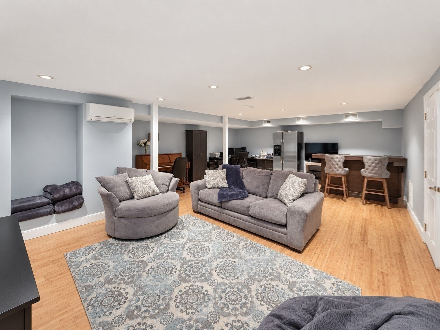 84 Spg St Wakefield, MA 01880