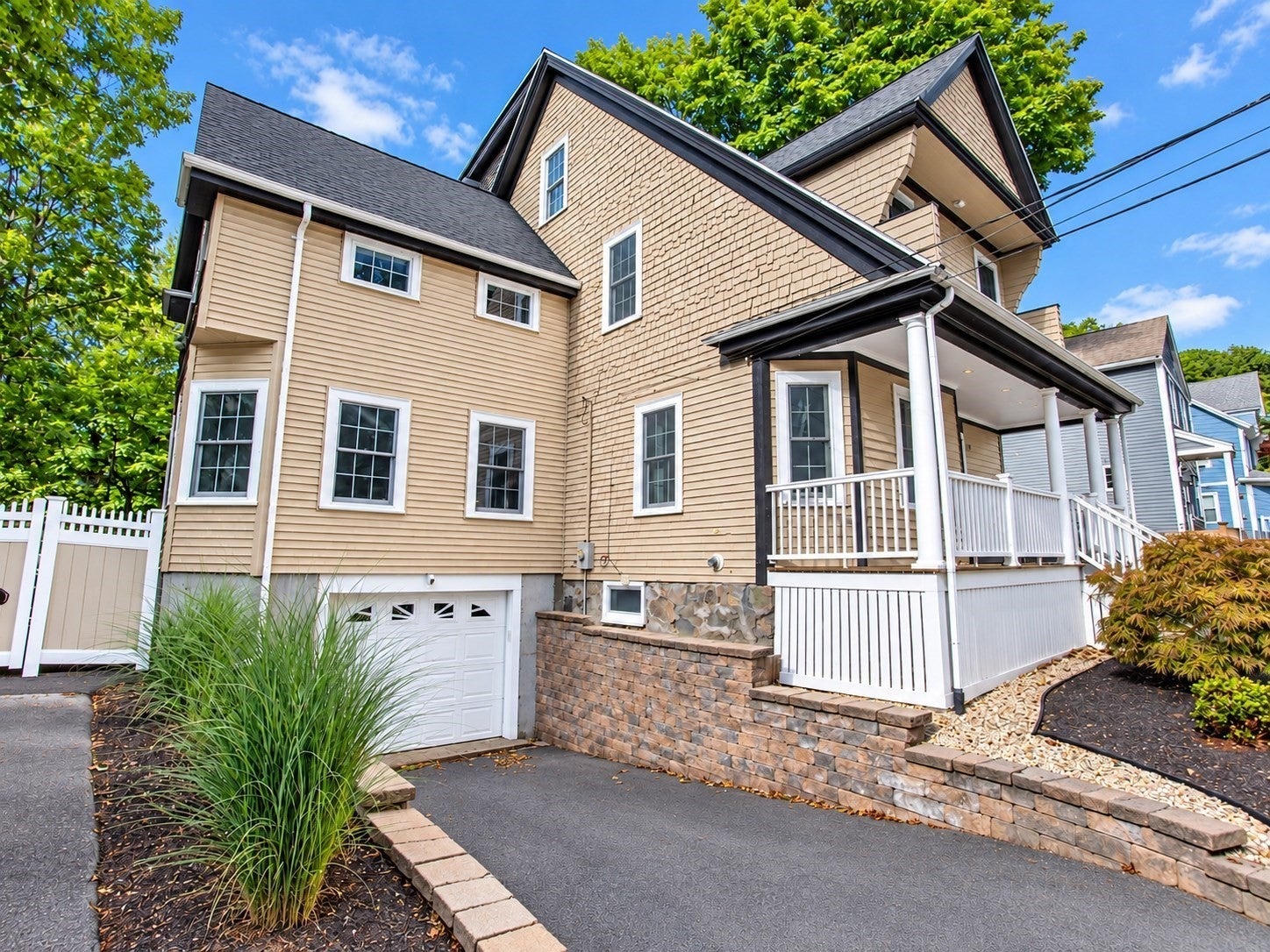 84 Spg St Wakefield, MA 01880
