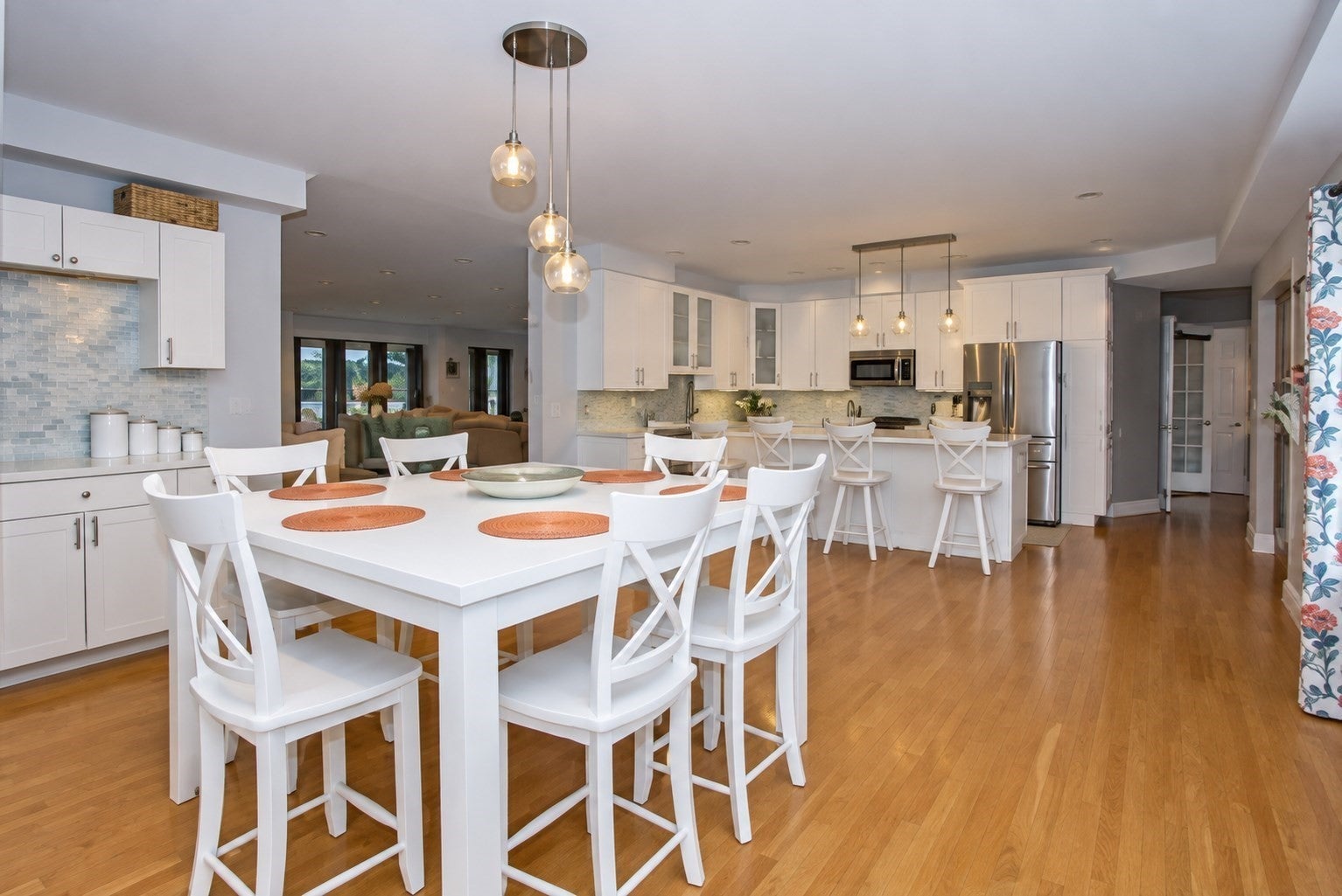 84 Spg St Wakefield, MA 01880
