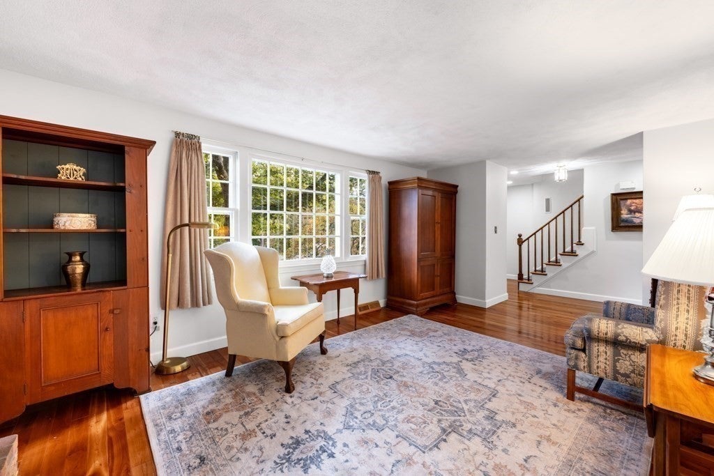 2 Rosemary Ave Wakefield, MA 01880