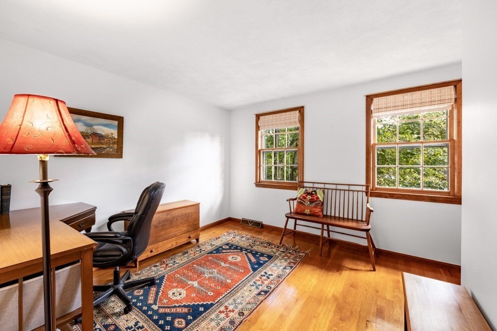 2 Rosemary Ave Wakefield, MA 01880