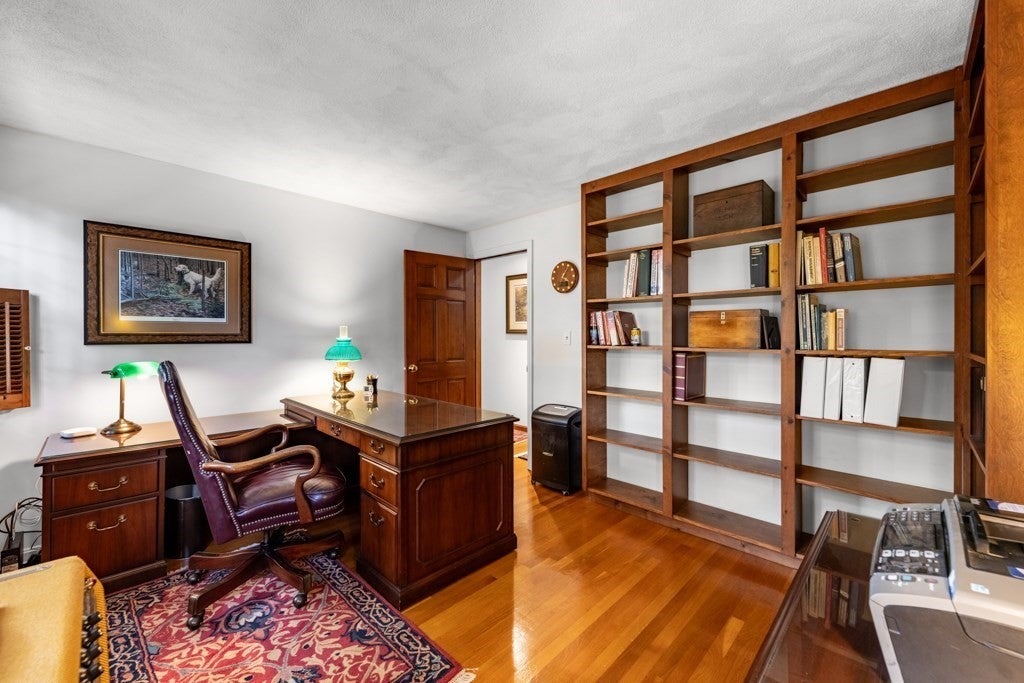 2 Rosemary Ave Wakefield, MA 01880