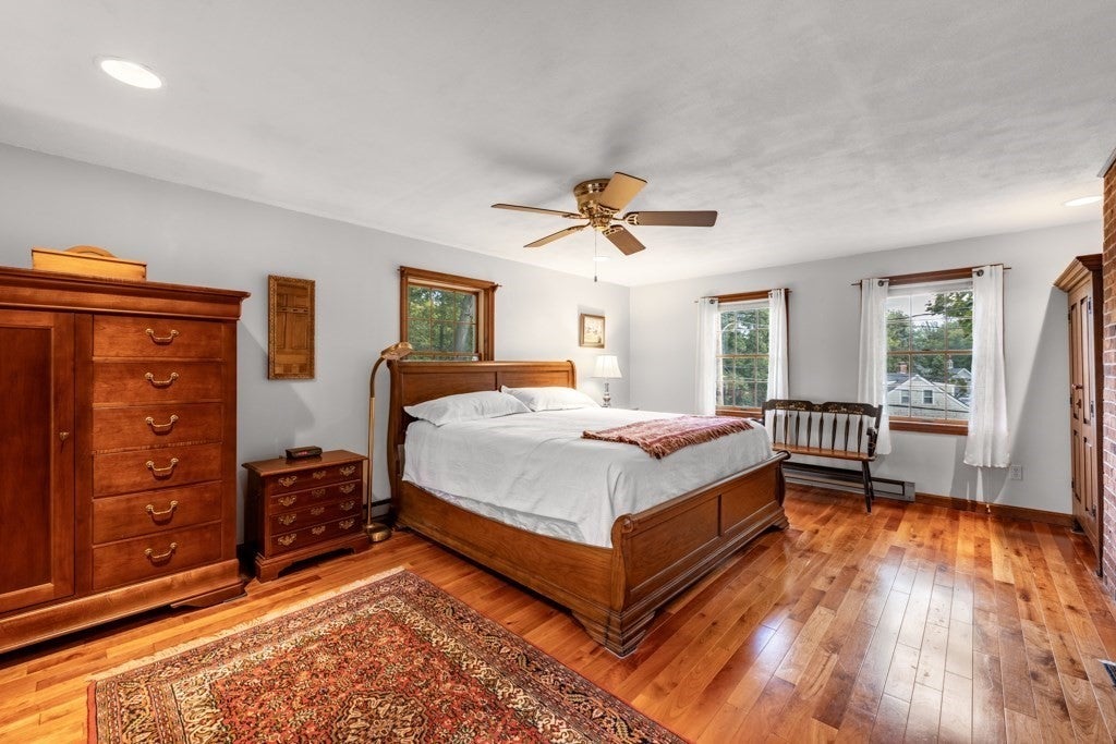 2 Rosemary Ave Wakefield, MA 01880