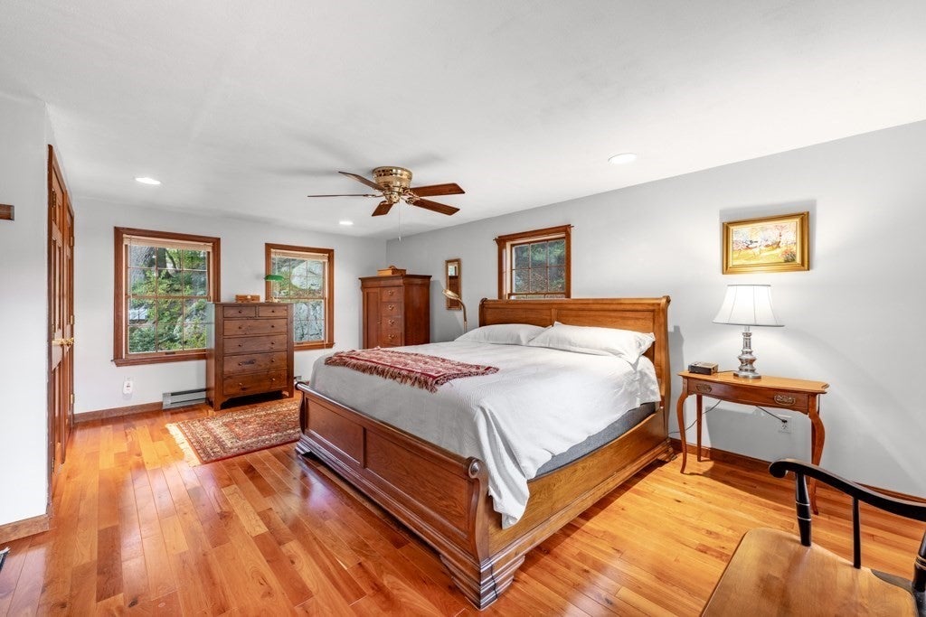 2 Rosemary Ave Wakefield, MA 01880