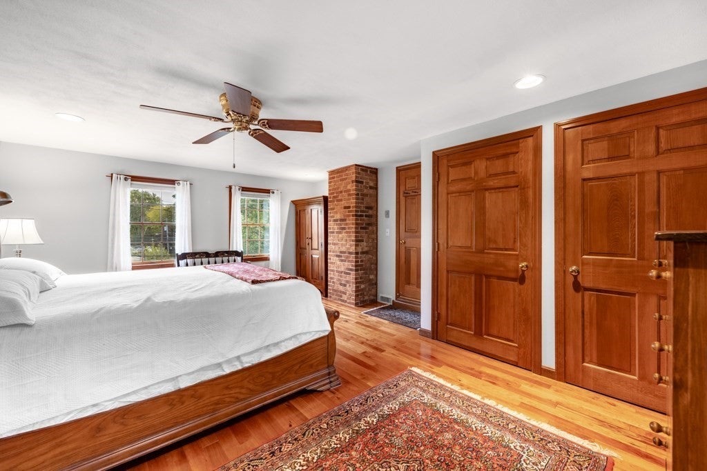 2 Rosemary Ave Wakefield, MA 01880