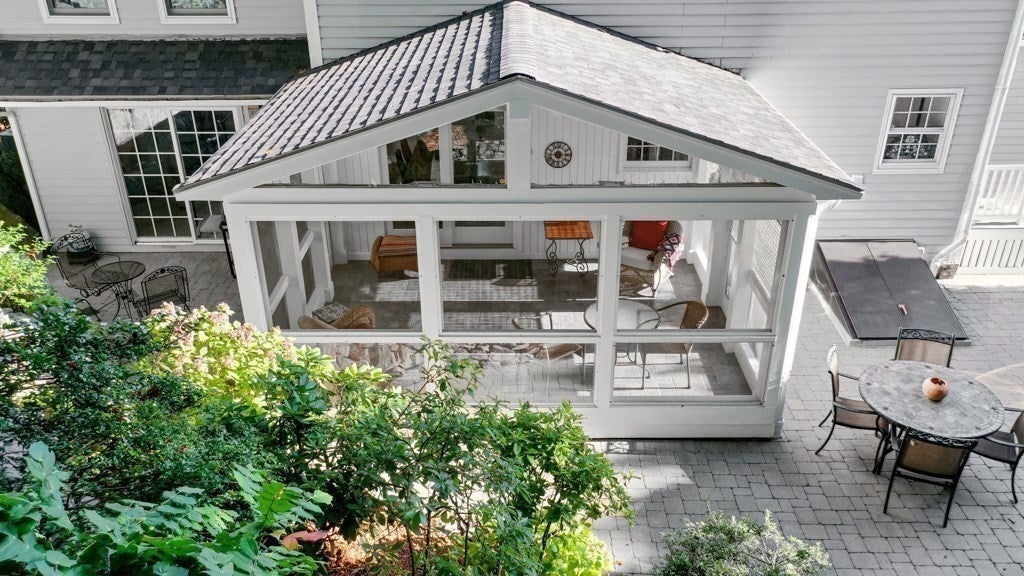 2 Rosemary Ave Wakefield, MA 01880