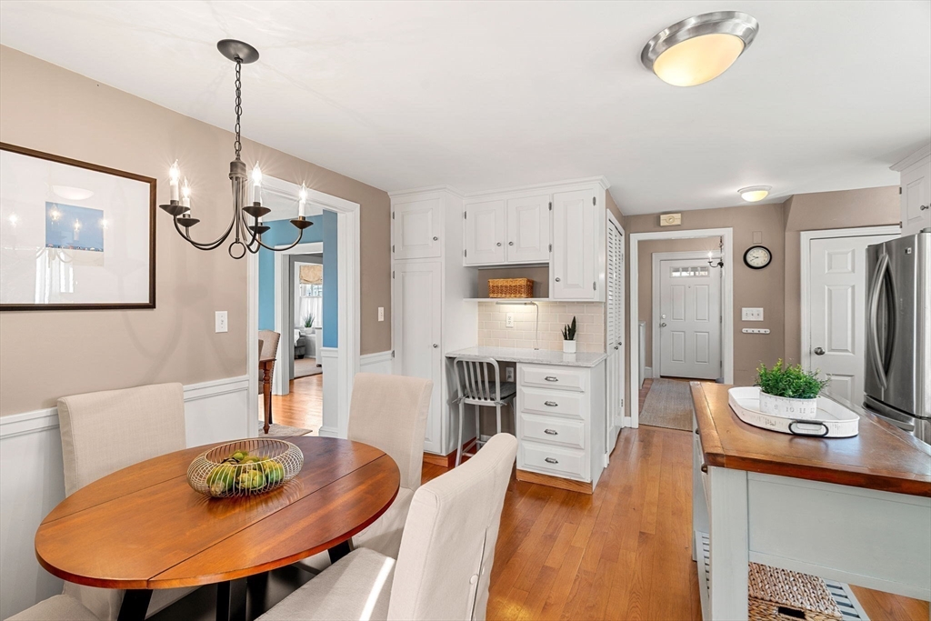 24 Gladstone St Wakefield, MA 01880