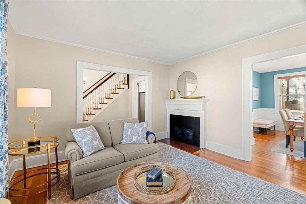 24 Gladstone St Wakefield, MA 01880