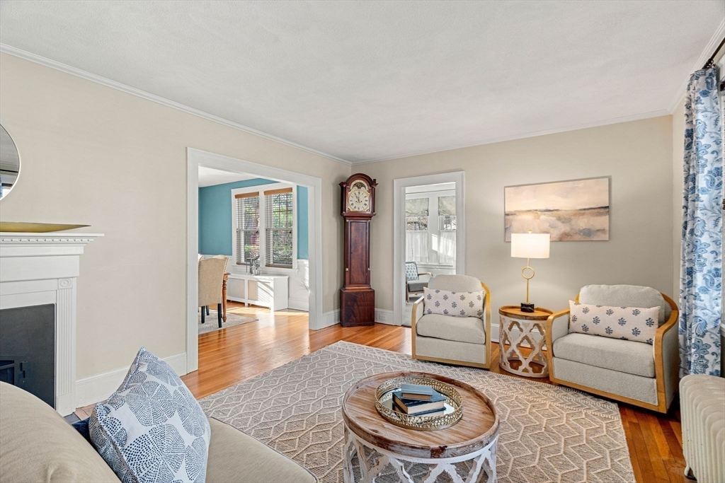 24 Gladstone St Wakefield, MA 01880