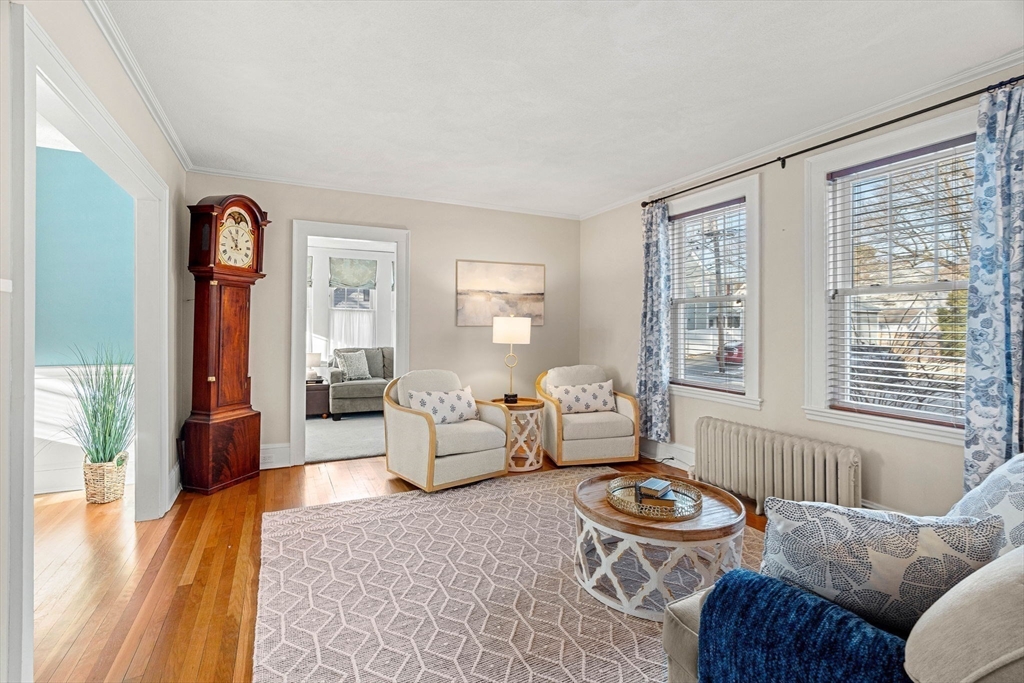 24 Gladstone St Wakefield, MA 01880