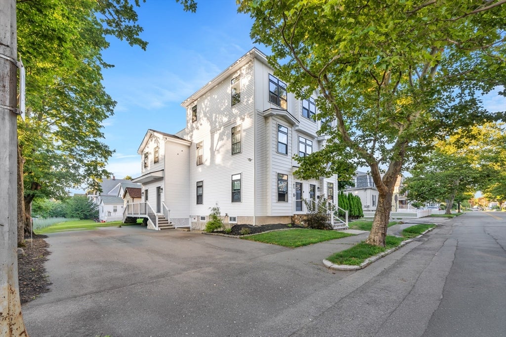 49A Chestnut St #3 Wakefield, MA 01880